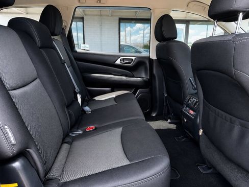 Used 2020 Nissan Pathfinder S AWD/4WD image 33