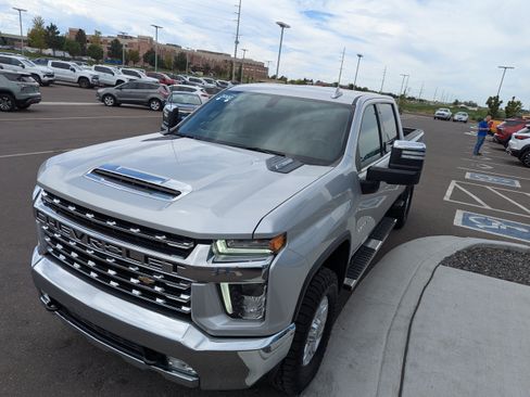 Used 2022 Chevrolet Silverado 3500 LTZ AWD/4WD image 8