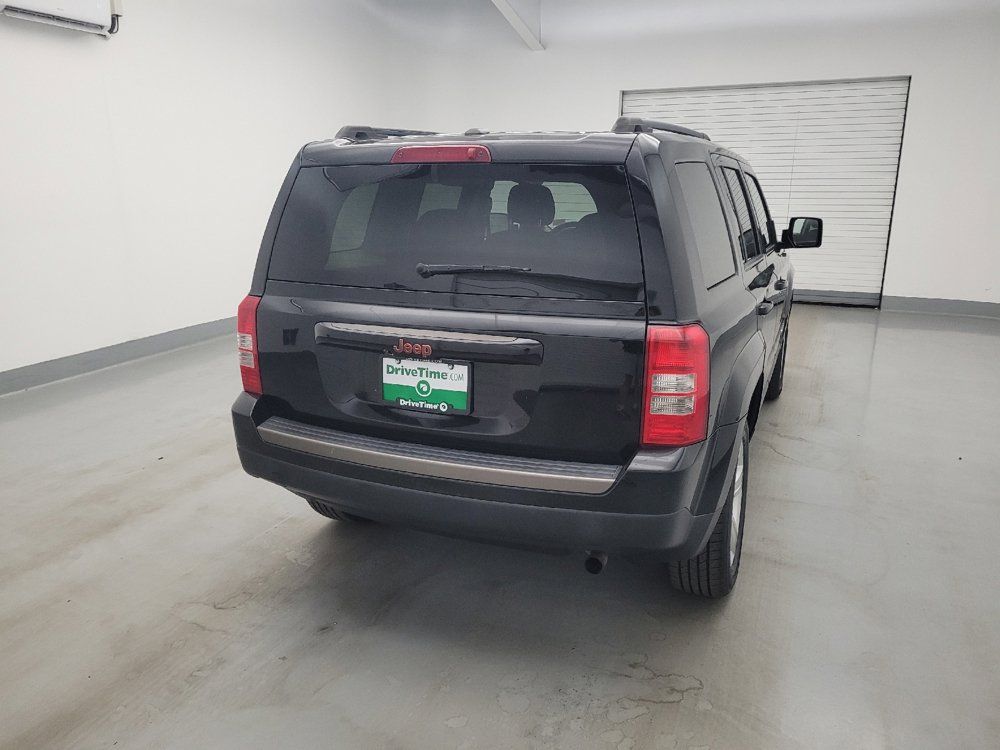 Used 2017 Jeep Patriot Latitude FWD image 7