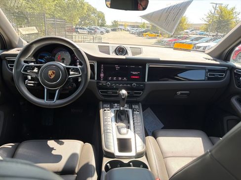 Used 2020 Porsche Macan S AWD/4WD image 32