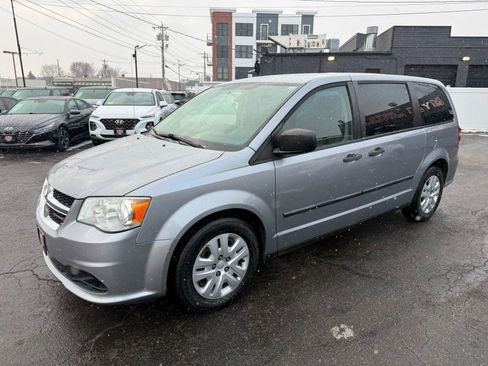 Used 2014 Dodge Grand Caravan American Value Package image 3