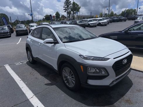 Used 2019 Hyundai Kona SEL w/ SEL Tech Package 02 FWD image 3