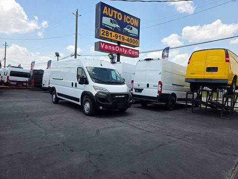 Used 2025 RAM ProMaster 2500 w/ Convenience Group FWD image 25