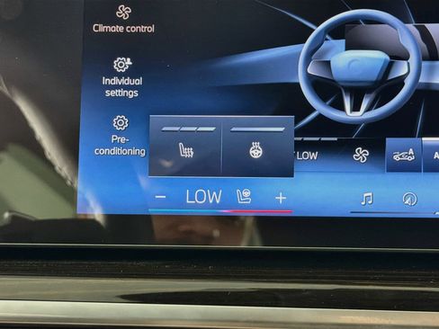 Used 2026 BMW X5 sDrive40i w/ Premium Package RWD image 21