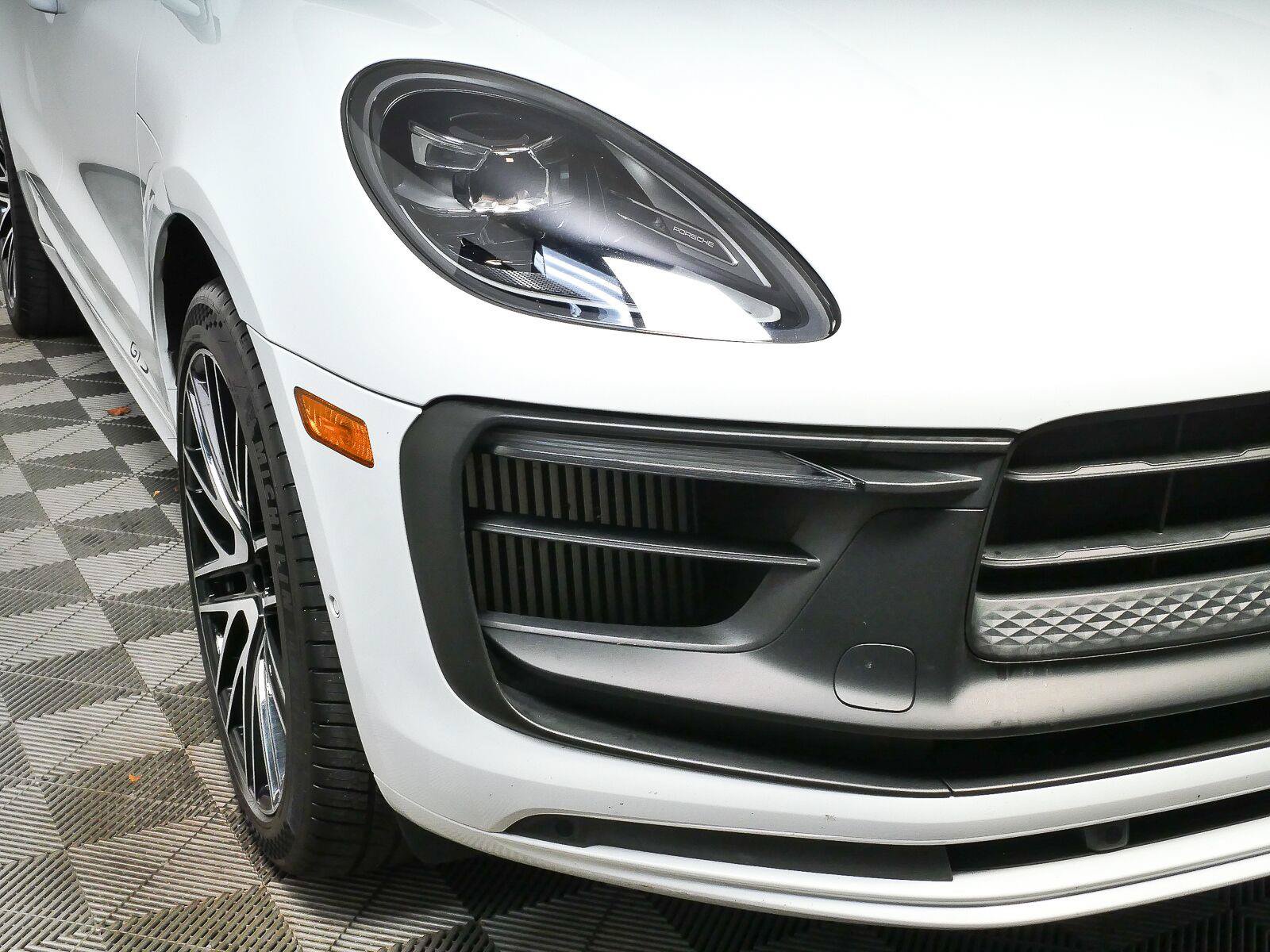 Certified 2023 Porsche Macan GTS AWD/4WD image 39