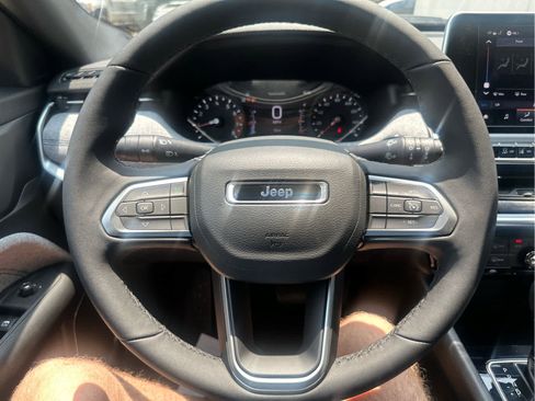 New 2025 Jeep Compass Latitude w/ Convenience Group image 29