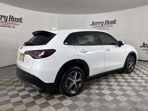 Used 2025 Honda HR-V EX-L image 5
