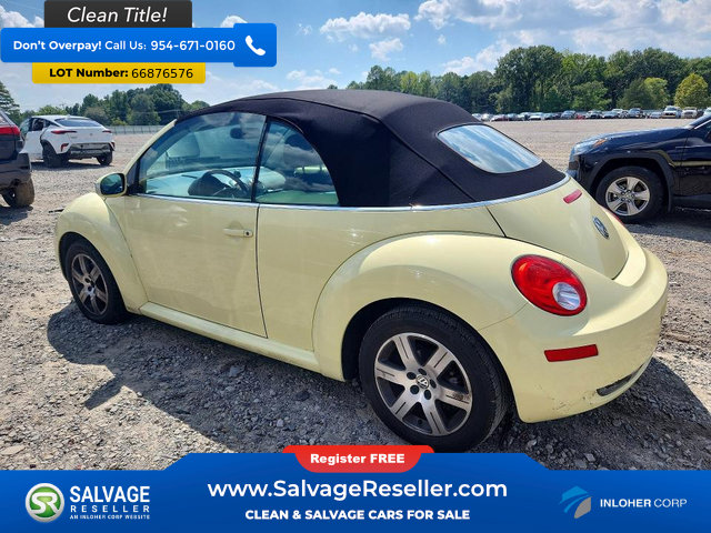 Used 2006 Volkswagen Beetle Convertible w/ Package 1 FWD image 3