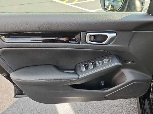 Certified 2024 Honda Civic Touring image 12