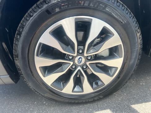 Used 2024 Subaru Outback Limited AWD/4WD image 10