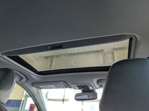 Used 2022 Toyota Camry SE w/ Cold Weather Package image 21