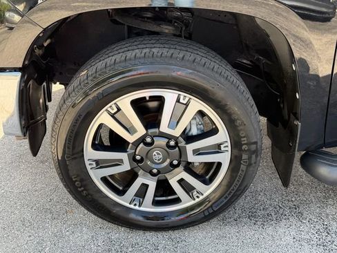Used 2020 Toyota Tundra SR5 w/ SR5 Upgrade Package RWD image 12