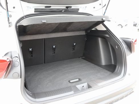 Used 2025 Chevrolet Trax LT w/ Driver Confidence Package image 15