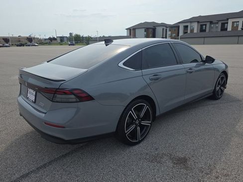 Used 2024 Honda Accord Sport image 13