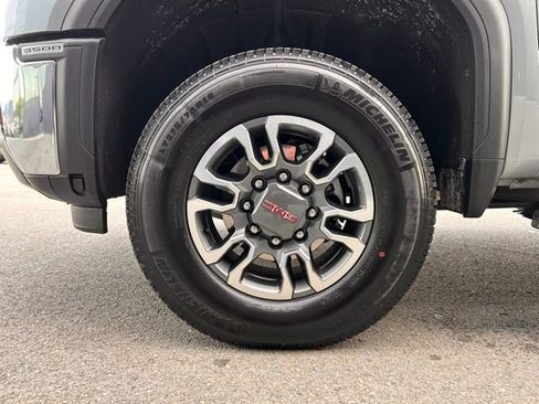 Used 2025 GMC Sierra 3500 SLT w/ SLT Premium Package image 11