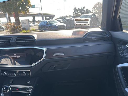 Used 2025 Audi Q3 2.0T Premium w/ Convenience Package image 11