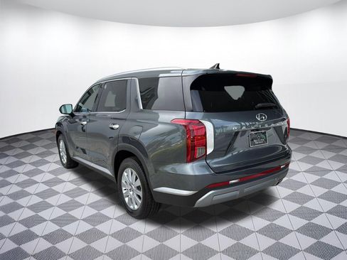Used 2025 Hyundai Palisade SEL FWD image 3