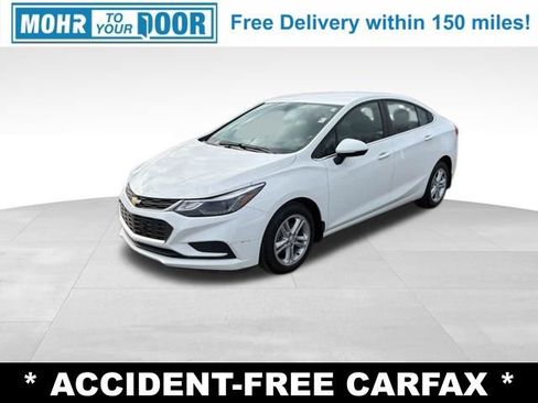 Used 2017 Chevrolet Cruze LT w/ Convenience Package image 1