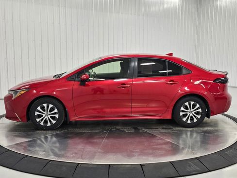Used 2020 Toyota Corolla LE w/ Carpet Mat Package (TMS) image 2