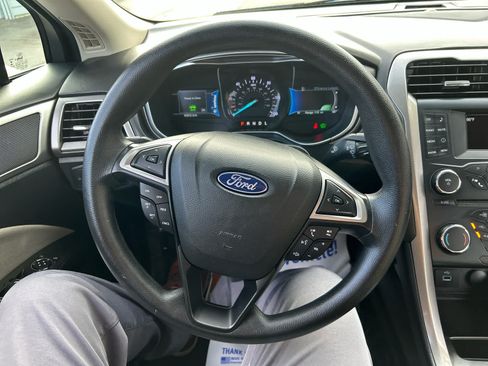 Used 2018 Ford Fusion S FWD image 15