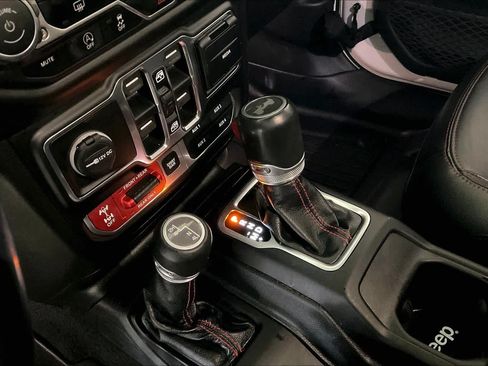Used 2020 Jeep Wrangler Unlimited Rubicon AWD/4WD image 14