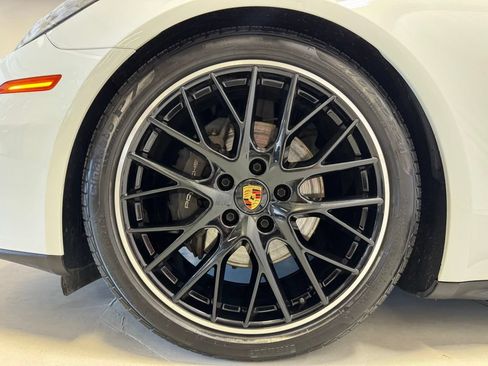 Certified 2023 Porsche Panamera 4 Platinum Edition AWD/4WD image 51