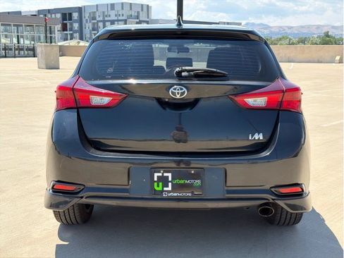 Used 2017 Toyota Corolla iM FWD image 7