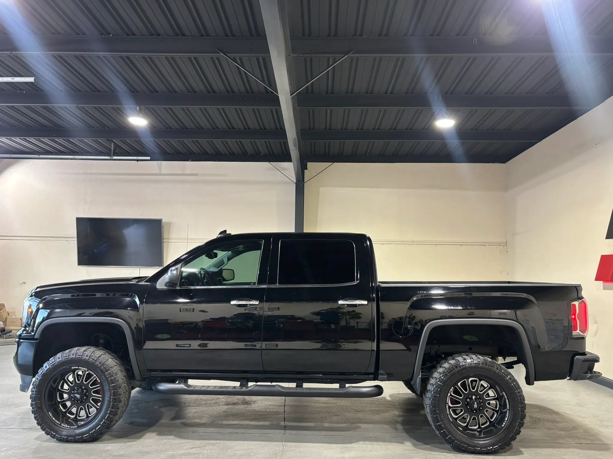 Used 2016 GMC Sierra 1500 Denali w/ Enhanced Driver Alert Package RWD image 5