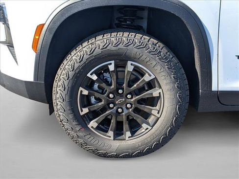 New 2026 Chevrolet Traverse Z71 w/ Driver Confidence Package image 10