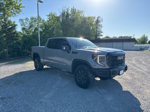 Used 2024 GMC Sierra 1500 AT4X image 7