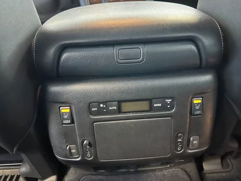 Used 2018 Nissan Armada Platinum w/ Cargo Package image 16