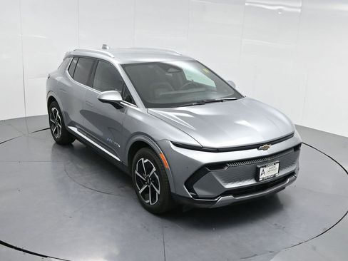 Used 2025 Chevrolet Equinox EV LT w/ Convenience Package image 54