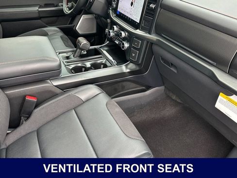 Used 2025 Ford F150 Raptor AWD/4WD image 19