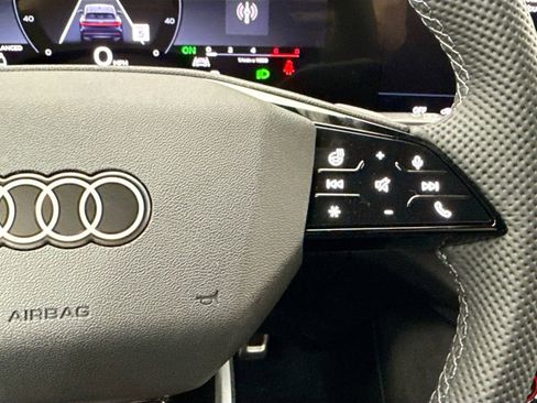 New 2025 Audi SQ5 Prestige image 12