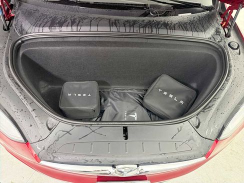 Used 2020 Tesla Model X Long Range image 17