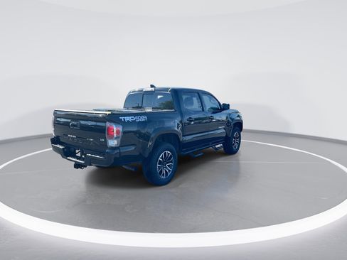 Used 2021 Toyota Tacoma TRD Sport AWD/4WD image 9