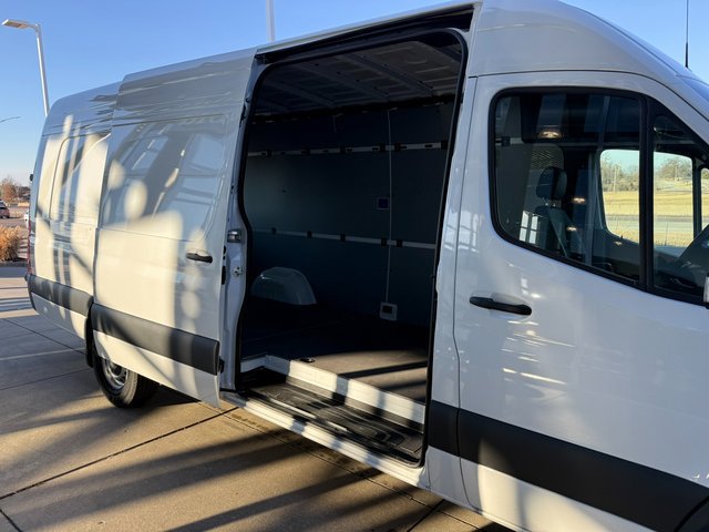 New 2025 Mercedes-Benz Sprinter 2500 image 22