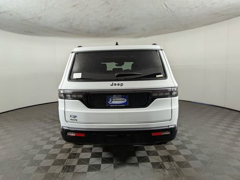 New 2026 Jeep Grand Wagoneer Limited AWD/4WD image 8