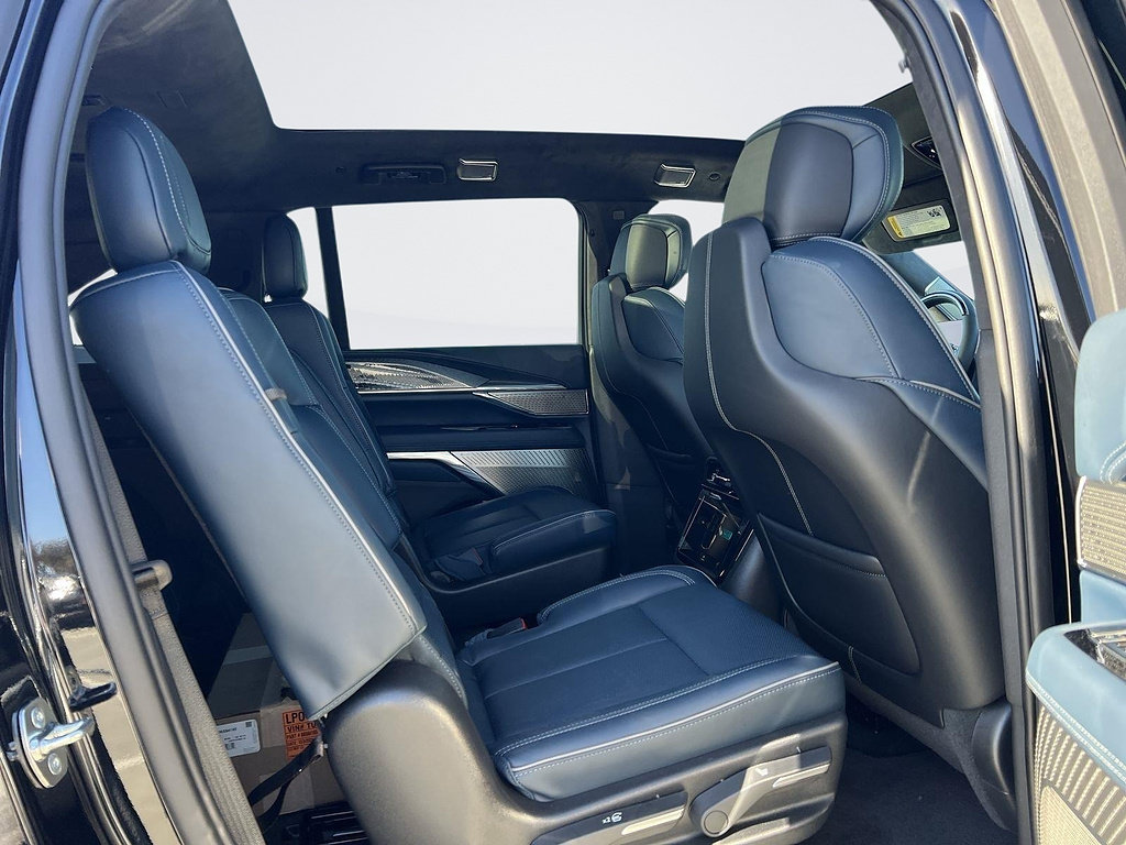 New 2025 Cadillac Escalade IQ Sport 2 AWD/4WD image 34