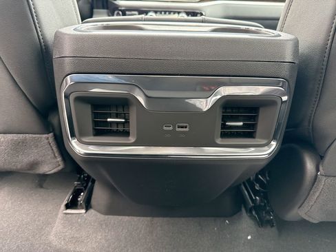 New 2026 GMC Sierra 1500 Elevation w/ Elevation Premium Package AWD/4WD image 22