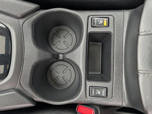 Used 2019 Nissan Rogue SV w/ Sun & Sound Touring Package image 40