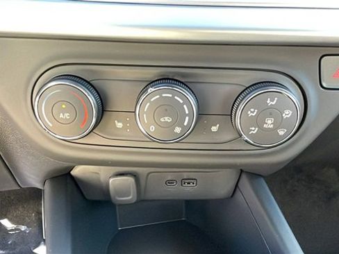 New 2026 Chevrolet Trax RS w/ Driver Confidence Package image 18