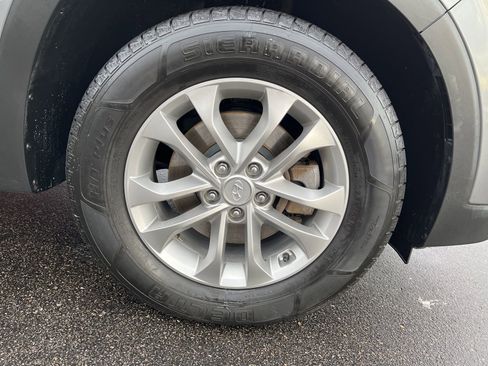 Used 2019 Hyundai Santa Fe SE image 12