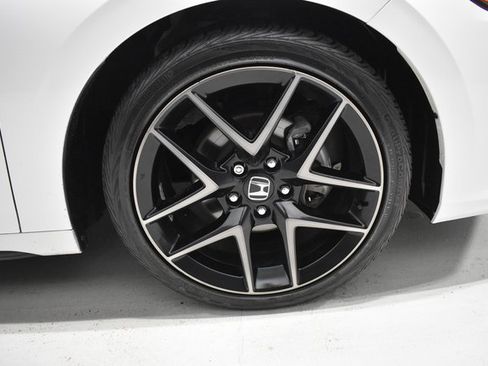 Used 2024 Honda Civic Sport Touring image 10