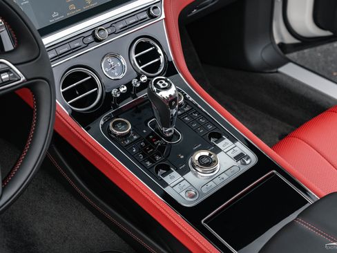 Used 2020 Bentley Continental GT AWD/4WD image 17