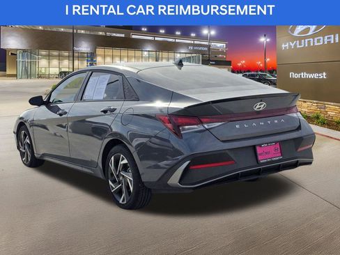 Certified 2025 Hyundai Elantra Sport FWD image 12