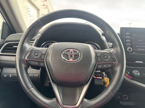 Used 2024 Toyota Camry SE image 18
