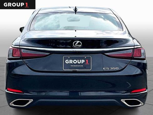 Used 2025 Lexus ES 350 w/ Premium Package image 4
