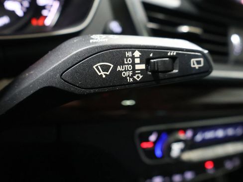 Used 2020 Audi Q5 2.0T Premium w/ Convenience Package image 40