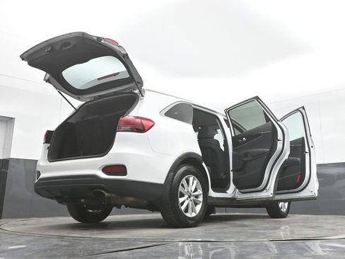 Used 2019 Kia Sorento LX image 51